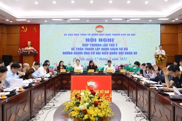 Hội nghị hiệp thương lần thứ 2 TP Hà Nội nhất trí danh sách sơ bộ 72 ứng cử viên đại biểu Quốc hội khóa XV, trong đó có 30 người tự ứng cử