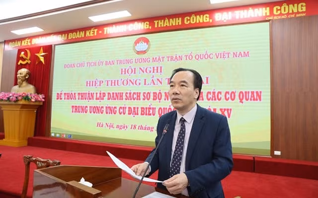 Ông Ngô Sách Thực, Phó Chủ tịch Ủy ban Trung ương MTTQ Việt Nam phát biểu tại Hội nghị hiệp thương lần thứ hai của Đoàn Chủ tịch Ủy ban Trung ương MTTQ Việt Nam.