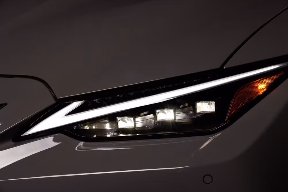 Lexus IS 500 F Sport Performance Launch Edition được sản xuất giới hạn 500 chiếc. Ảnh: Lexus