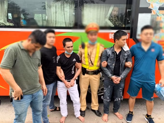Công an Hà Tĩnh bắt giữ 2 đối tượng bỏ trốn khỏi nhà tạm giữ Công an quận Hải Châu, TP Đà Nẵng. Ảnh: CA.