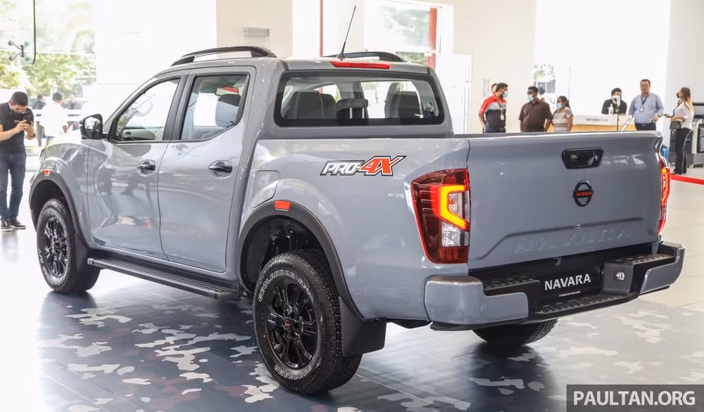 Xe bán tải Nissan Navara PRO-4X. Ảnh: Paultan
