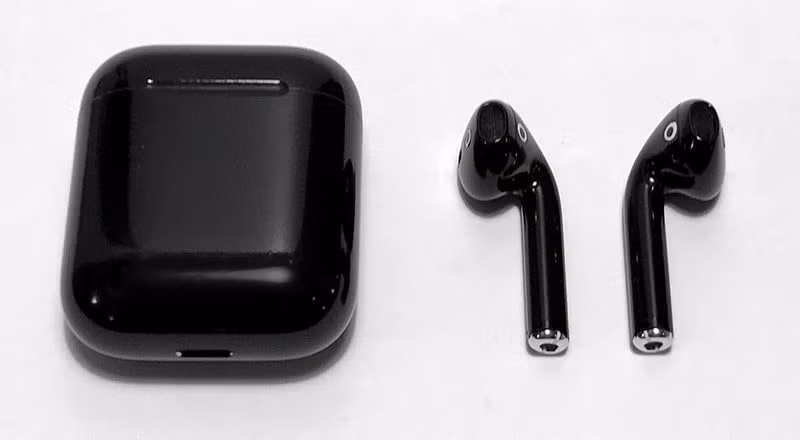 Tai nghe Apple Airpods 2 màu đen có thể sắp trình làng.