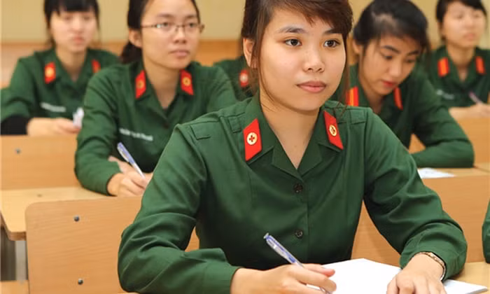Thí sinh phải đăng ký xét tuyển nguyện vọng 1 (nguyện vọng cao nhất) vào hệ đào tạo đại học, cao đẳng quân sự tại trường quân đội đã nộp hồ sơ sơ tuyển. (Ảnh có tính chất minh họa. Ảnh: Báo tienphong)