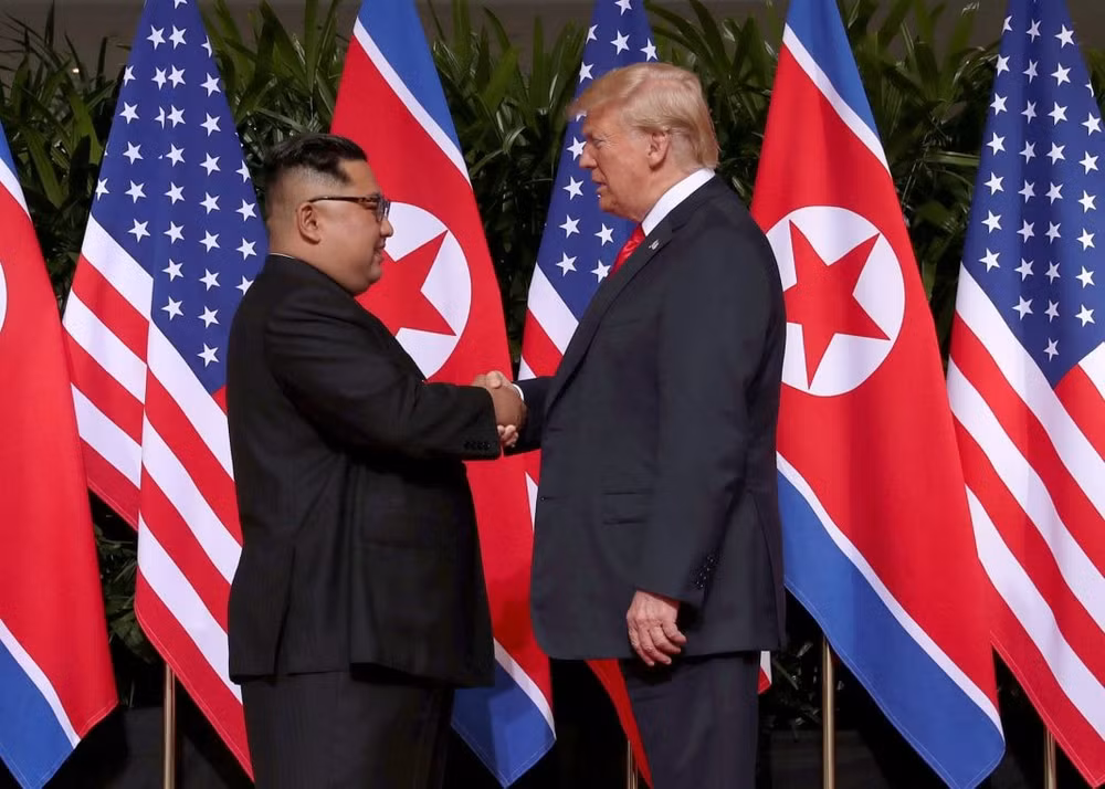 Tổng thống Mỹ Donald Trump và nhà lãnh đạo Triều Tiên Kim Jong-un. Ảnh: Reuters