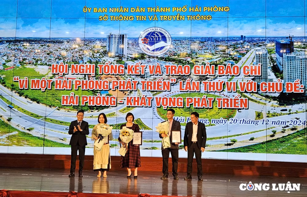 19 tac pham doat giai bao chi vi mot hai phong phat trien lan thu vi hinh 2