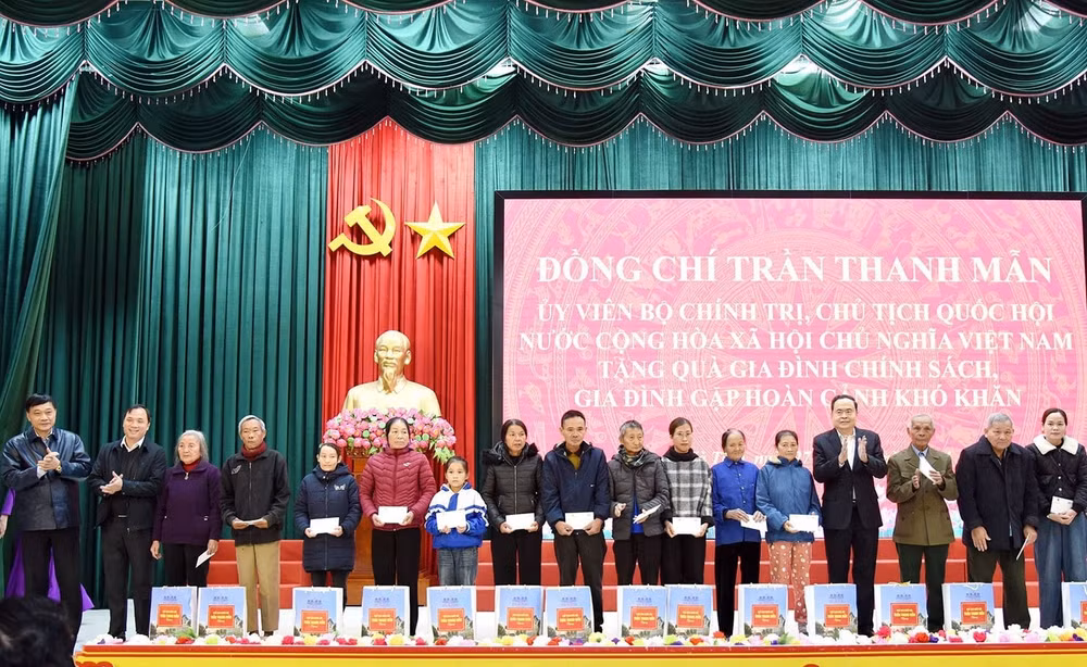chu tich quoc hoi tran thanh man ha tinh can khan truong thuc hien cuoc cach mang ve sap xep tinh gon bo may hinh 4