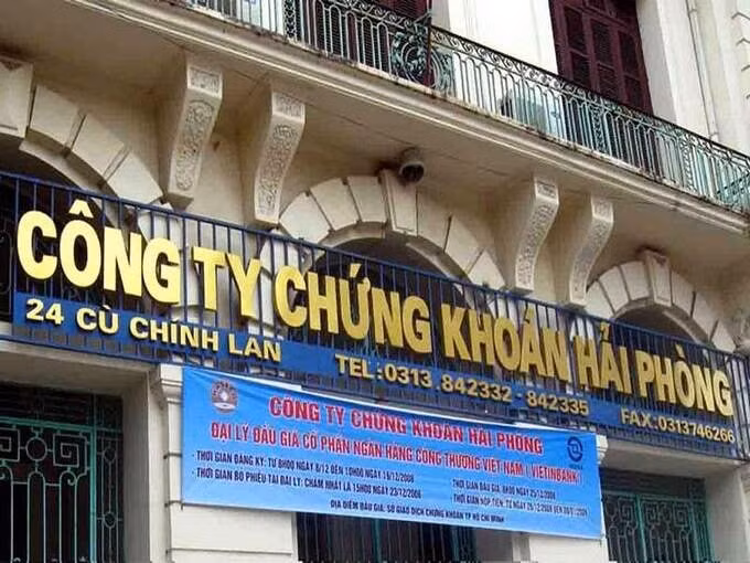 loat vi pham khien cong ty co phan chung khoan hai phong bi phat nang hinh 1