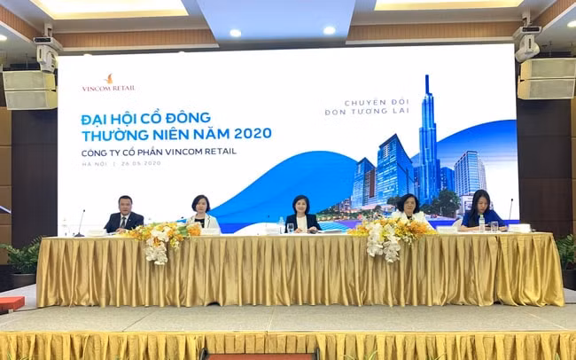 Ban lãnh đạo trình cổ đông phương án Vincom sẽ cho thuê và vận hành mô hình kinh doanh mới du lịch bán lẻ, với sản phẩm nổi bật là Grand World Phú Quốc.