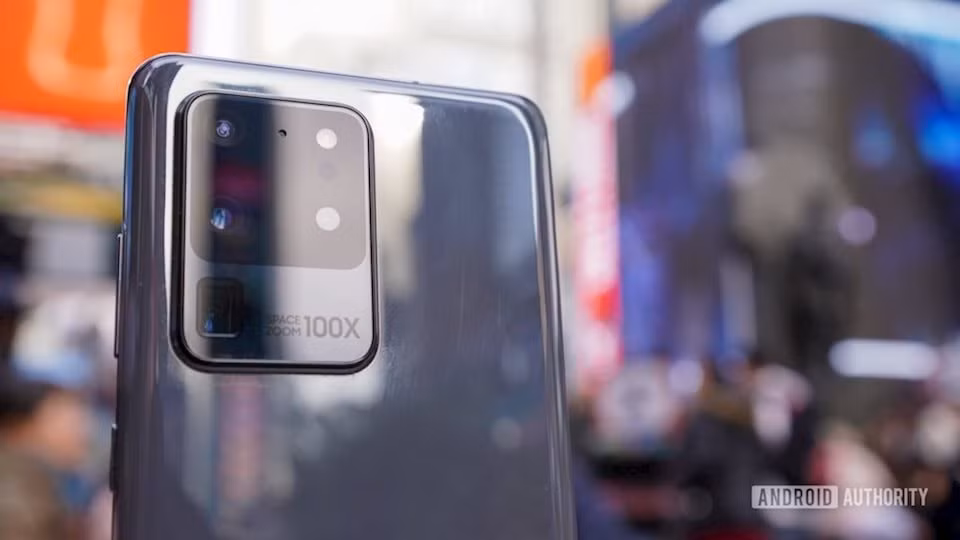 Galaxy S20 Ultra, sử dụng cảm biến 108MP không có công nghệ Pixel kép khiến cho hiệu suất lấy nét tự động kém.