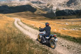 Môtô phượt Honda XL750 Transalp 2023 ra mắt, cạnh tranh trực tiếp với KTM 790 Adventure
