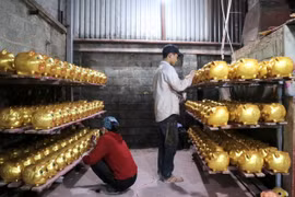 Làng nghề làm lợn đất tất bật “xuất chuồng” đón Tết