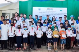 Báo Sài Gòn Giải Phóng trao niềm vui đến người dân nghèo vùng biên giới