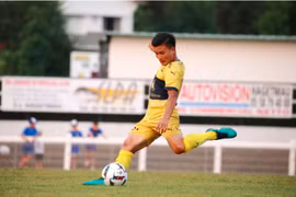 Tiền vệ Quang Hải đá chính, Pau FC giành điểm số đầu tiên tại Ligue 2