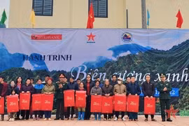 Báo Quân đội nhân dân tổ chức Chương trình “Hành trình biên cương xanh”