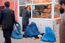 Khủng hoảng kinh tế ở Afghanistan có thể khiến nhiều người chết hơn 20 năm chiến tranh
