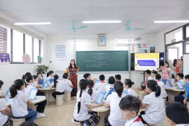 Tiêu điểm: Yêu cầu GV trường chuyên phải có ngoại ngữ, tin học tốt: Cần thiết nhưng phải theo lộ trình