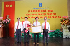 3 mặt nạ vàng Giồng Lớn - Long Sơn được công nhận là Bảo vật quốc gia
