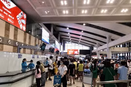 Dừng ngay việc ưu tiên làm thủ tục check-in nhanh có thu phí