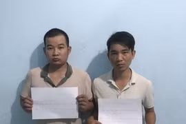 Cắt định vị, gắn thiết bị theo dõi để trộm ô tô tiền tỉ