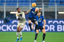 Inter Milan thắng ngược Venezia ở phút 90, giữ vững ngôi đầu Serie A