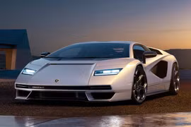 Lamborghini Countach LPI 800-4 dính lỗi lắp ráp