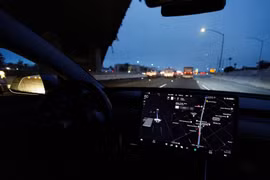 Tesla bị điều tra hình sự về công nghệ tự lái tại Mỹ