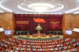 Ban Chấp hành Trung ương Đảng thảo luận về tiếp tục đổi mới, phát triển và nâng cao hiệu quả kinh tế tập thể