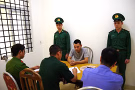 Bắt đối tượng lừa bán 2 nạn nhân người dân tộc thiểu số để lấy 30 triệu đồng