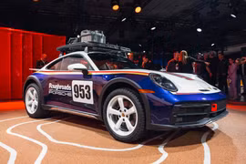 Cận cảnh Porsche 911 Dakar bản cao cấp nhất