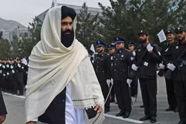 Thủ lĩnh Taliban bị Mỹ truy nã xuất hiện trước công chúng