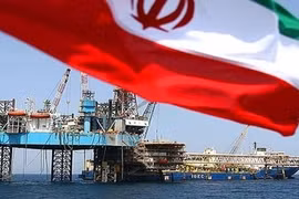 Iran mở rộng mỏ dầu “siêu khủng” trong bối cảnh khủng hoảng dầu thô toàn cầu