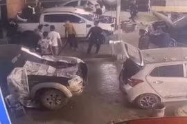 Công an đang điều tra vụ côn đồ vây hãm, hạ gục chủ và nhân viên gara ô tô