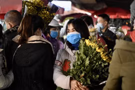 Rộn ràng những phiên chợ hoa tết cuối năm...