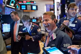 Dow Jones tiếp tục ghi nhận tăng 1.600 điểm chỉ trong 2 phiên, chứng khoán Mỹ đang thực sự hồi phục?