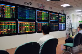 Nhà đầu tư ồ ạt chốt lời, Vn-Index mất mốc 1.500 điểm