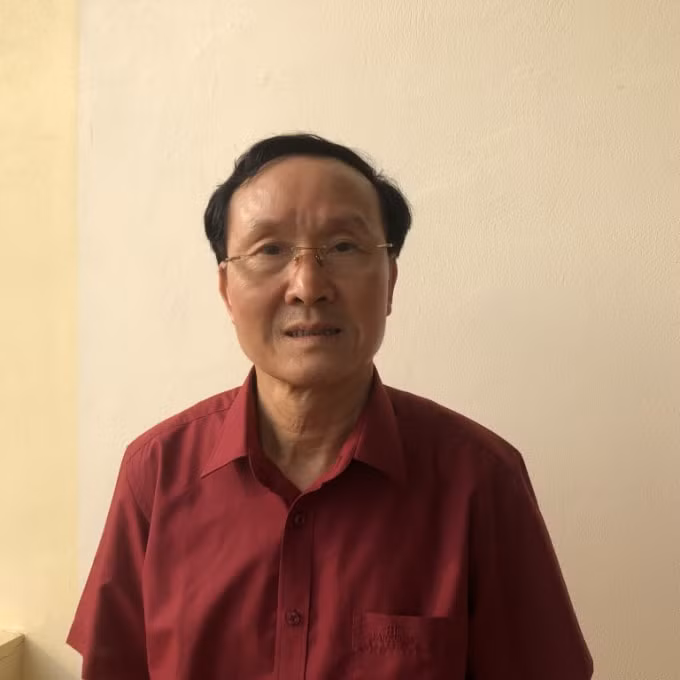 Nhà báo Nguyễn Bá Sinh.