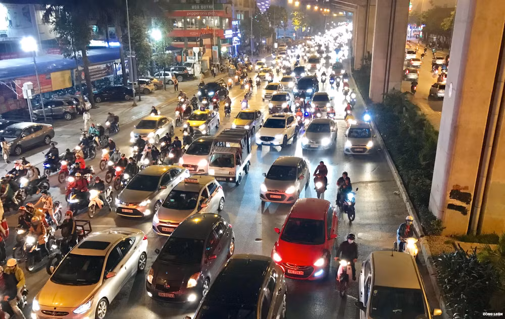 Đường Lê Văn Lương hoặc Nguyễn Trãi sẽ được chọn thí điểm để hạn chế xe máy
