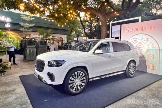 SUV siêu sang Mercedes-Maybach GLS 480 2026 giá gần 9 tỷ đồng