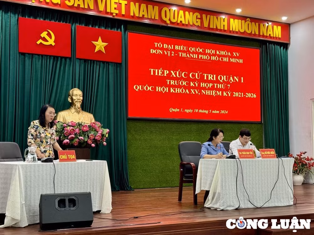 gia vang tang nhu vu bao vuot moc 92 trieu dong luong cu tri tp hcm lo lang hinh 1