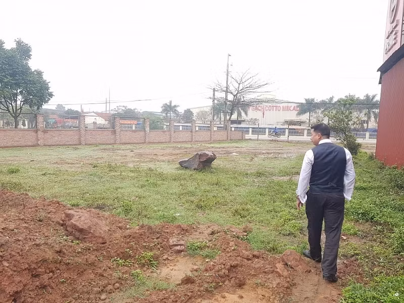 hiep hoa bac giang sai pham trong cap giay chung nhan quyen su dung dat tai xa mai trung hinh 1