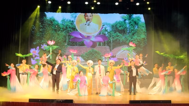 20 doan nghe thuat tham gia lien hoan tieng hat lang sen 2024 hinh 1