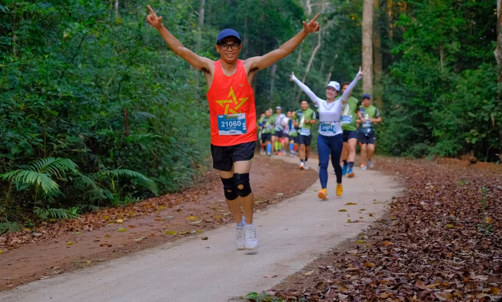 gia lai an tuong cung duong chay xuyen rung tai giai ban marathon kon chu rang hinh 4