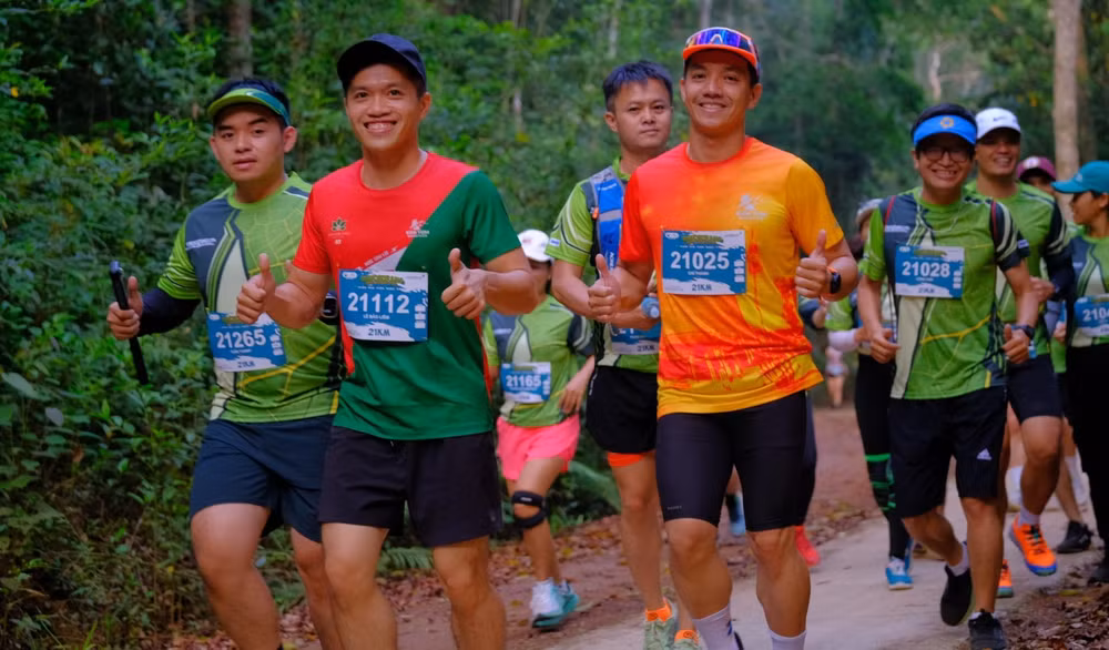 gia lai an tuong cung duong chay xuyen rung tai giai ban marathon kon chu rang hinh 3