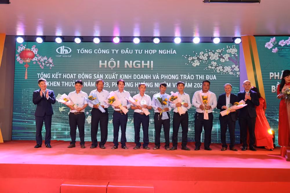 tung dem 70 tai san di cho vay dau tu hop nghia xuat hien cung bien dong manh co dong o ctcp moi truong do thi quang ngai hinh 3