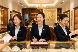 Giá vàng hôm nay 28/3: Bật tăng nhẹ sau nhịp giảm sâu, thị trường dò đáy
