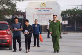 Niềm vui của các phạm nhân được giảm án, kịp đón Tết cùng người thân