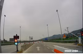 Nguy hiểm rình rập tại trạm thu phí VETC nút giao Quỳnh Lưu