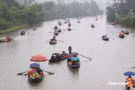 Công nghệ hỗ trợ “làm sạch” không gian lễ hội nhưng con người mới là yếu tố then chốt...