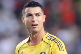 Ronaldo “đình công” tại Al-Nassr, cân nhắc tương lai giữa sóng gió Saudi Pro League