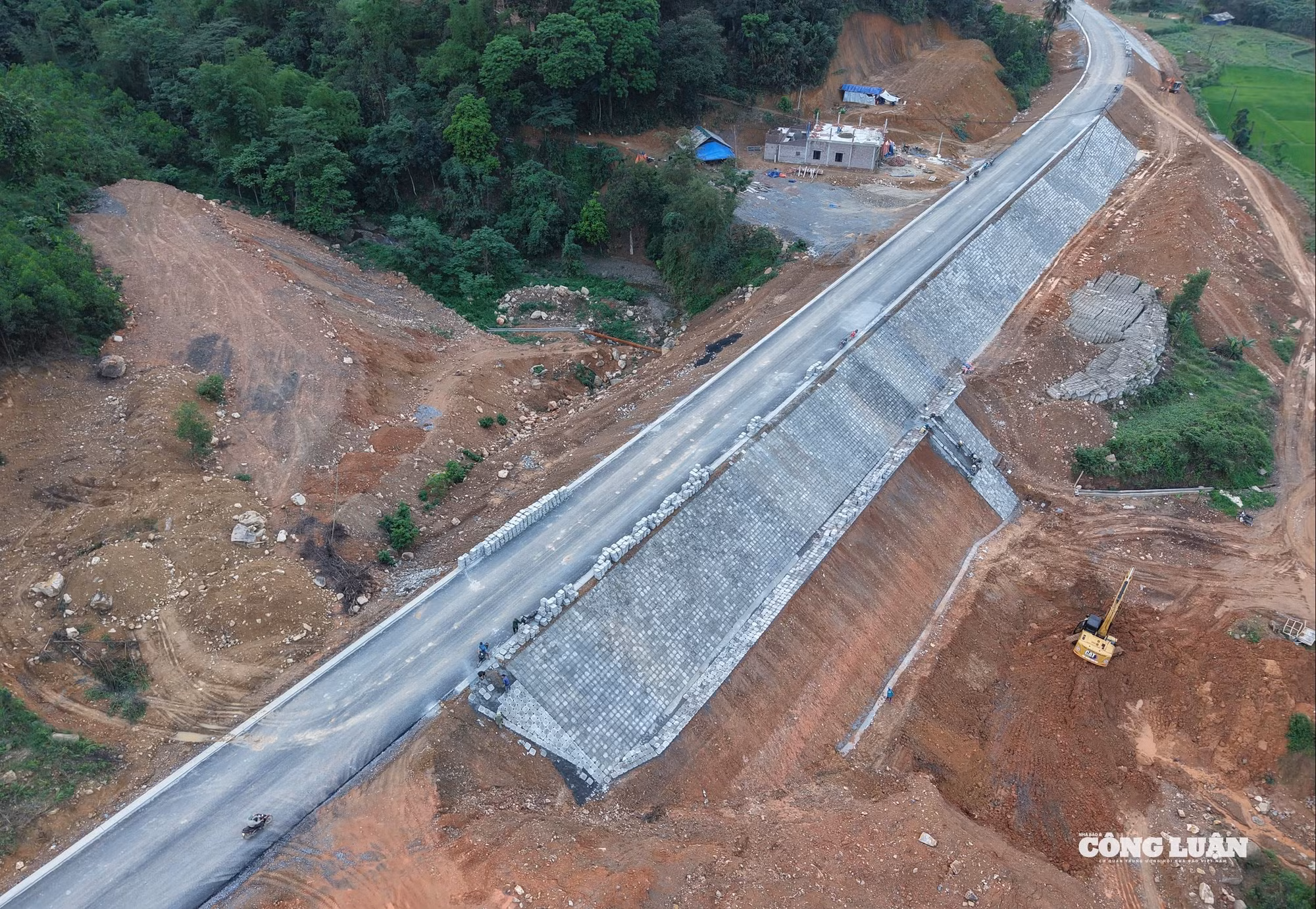 dji_20260423173158_0055_d.jpg